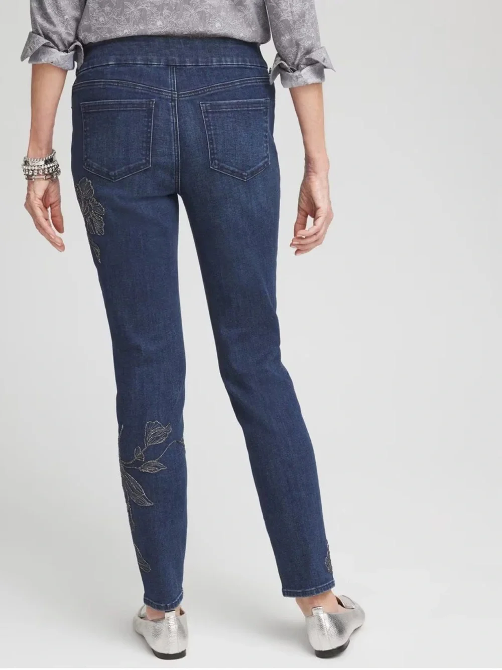 Chico’s Women’s Blue Embroidered Pull On Stretch Comfort Ankle Denim Jeggings 4R